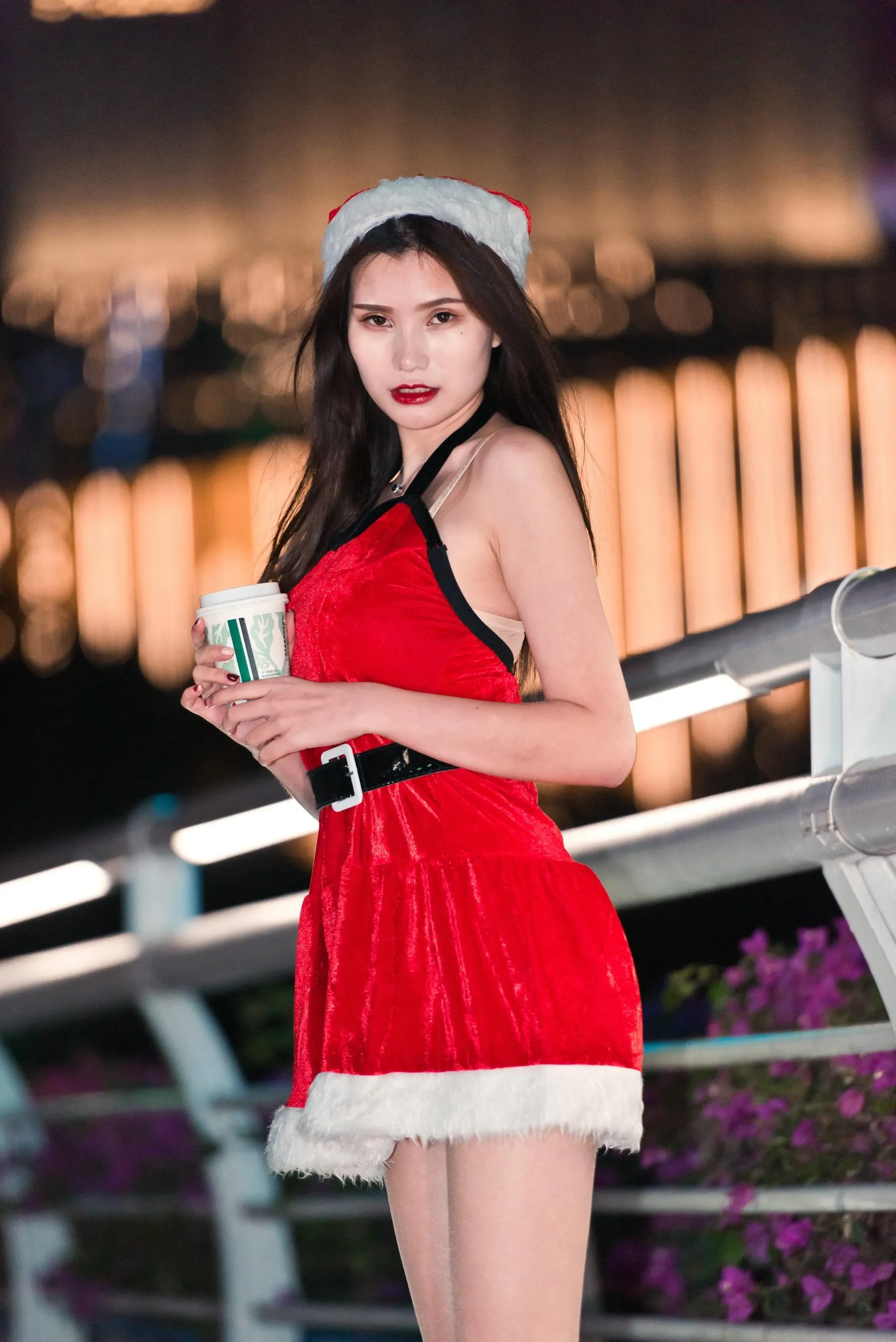 [魔镜街拍] NO.124 寒风中的极品肉丝圣诞美人婷婷 [224P]插图7